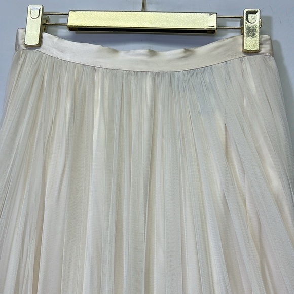 Carmen Marc Valvo beaded pearls over lace over mesh long skirt - Picture 4 of 8